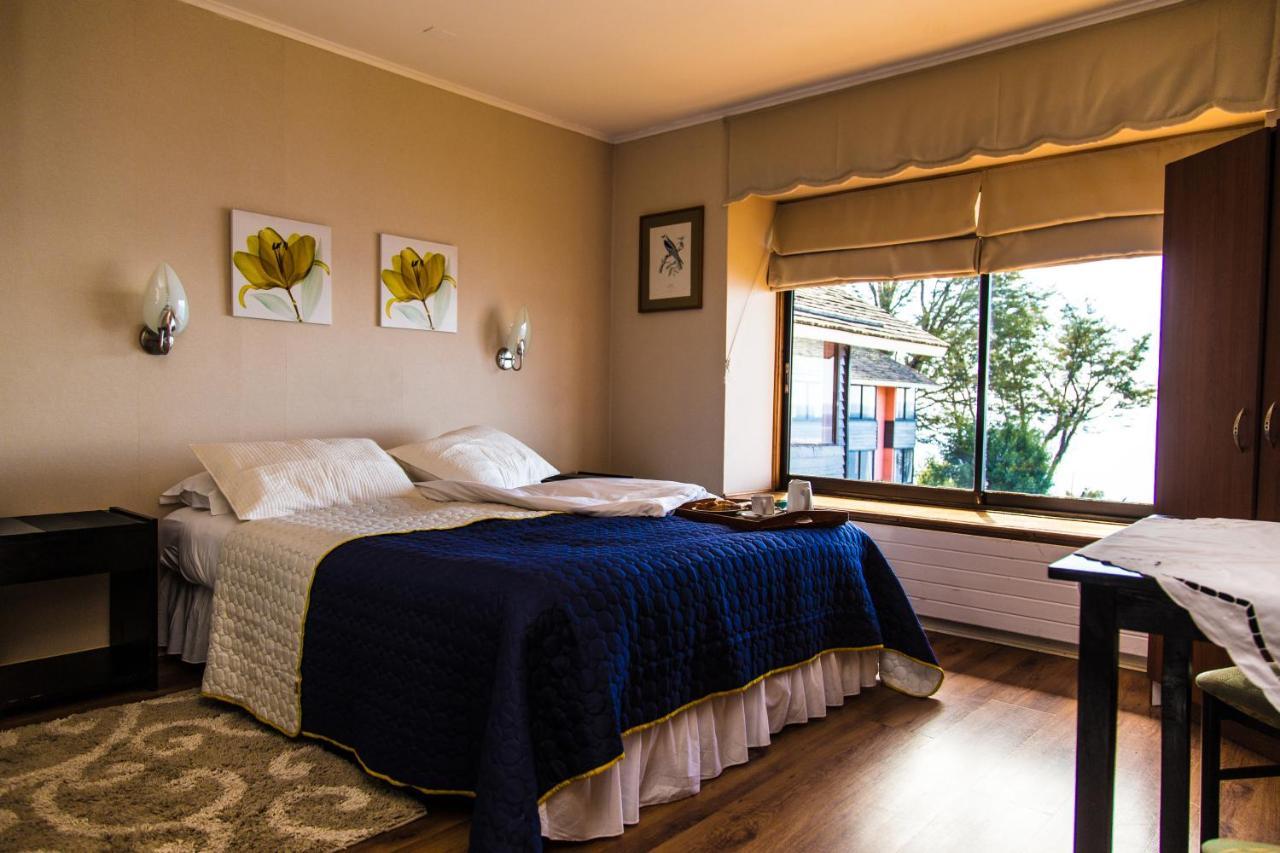 Hotel Y Cabanas Puerto Pilar Río del Sur 外观 照片