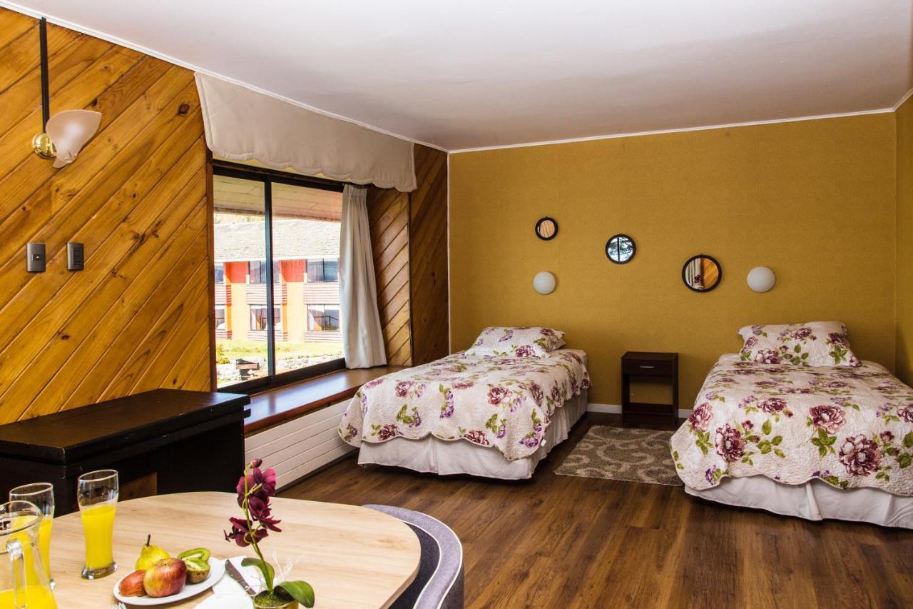 Hotel Y Cabanas Puerto Pilar Río del Sur 外观 照片
